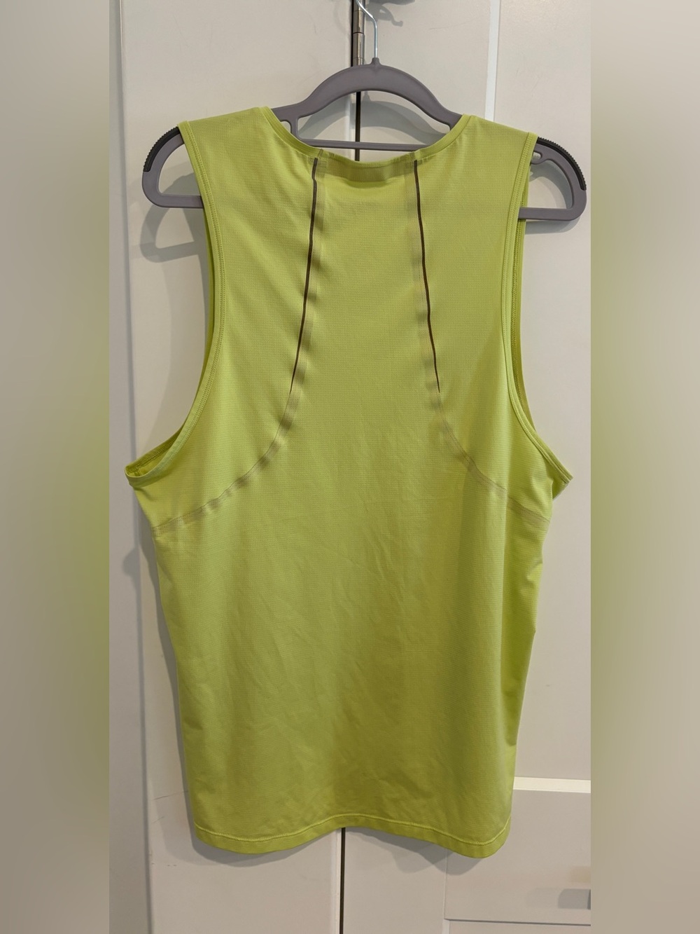 lululemon athletica Men’s Lime Green Athletic Performance Tank - Picture 4 of 5